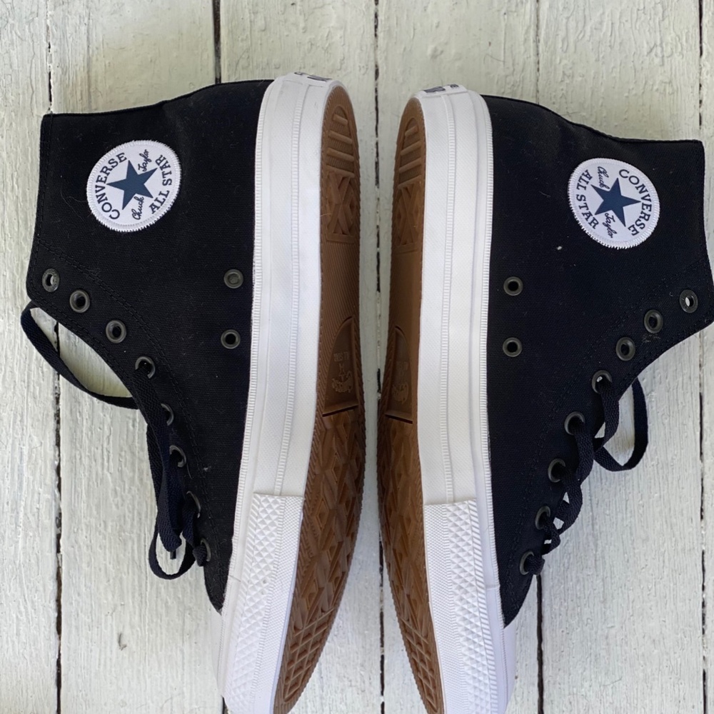 Converse Chuck Taylors II size 10